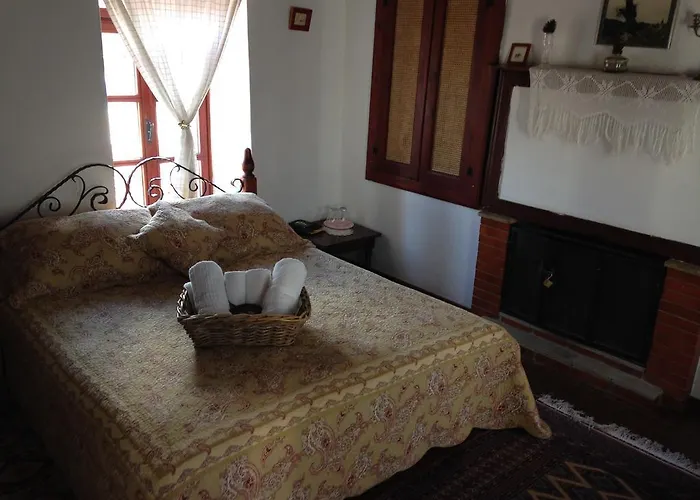 Salkim Konak Ve Agac Evler *