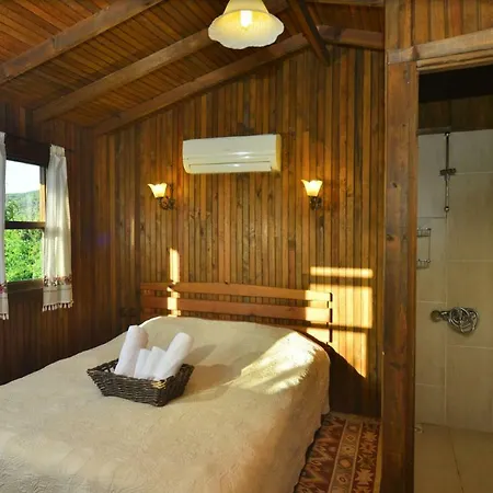 Gasthof Salkim Konak Ve Agac Evler Selçuk